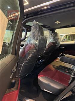 تۆیۆتا لاند کروزەر